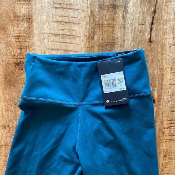 Nike One Luxe Tight Fit knit leggings mid rise  XXS  NWT tags removed. - Picture 3 of 6